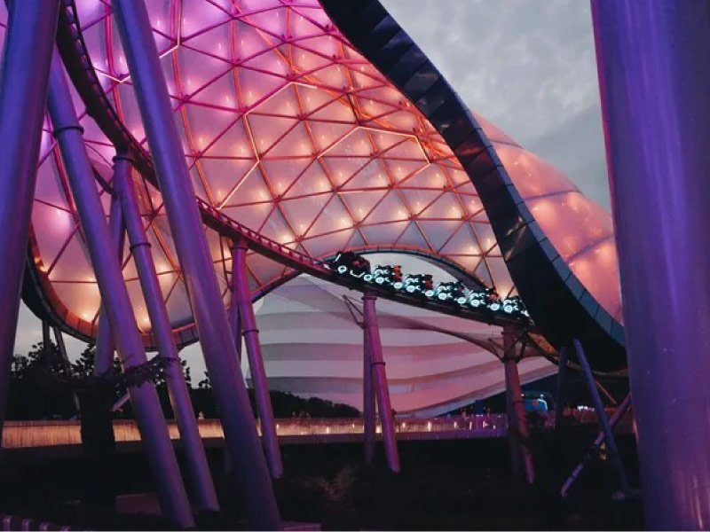 Tomorrowland-tro-choi-disneyland-thuong-hai_4_11zon