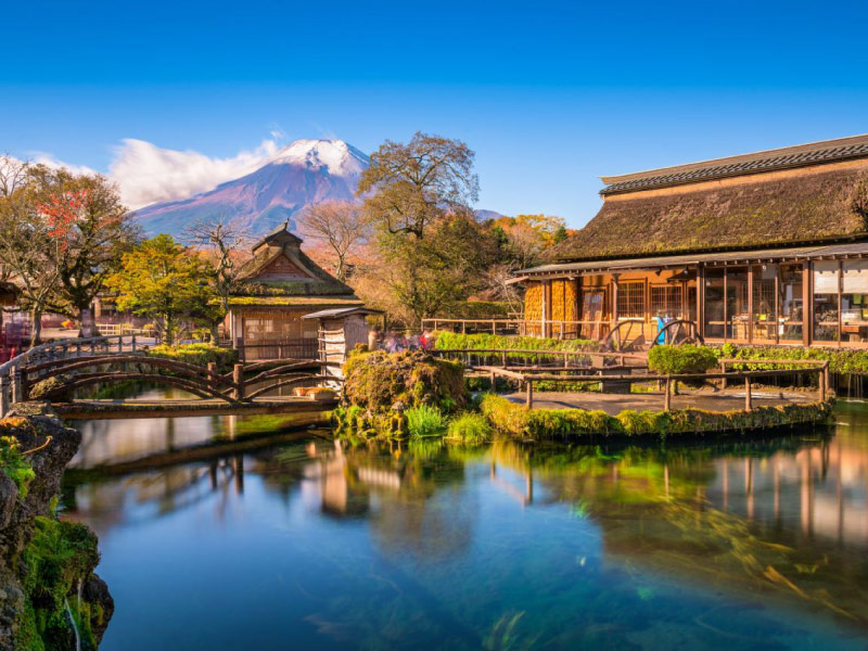 lang-van-hoa-Oshino-Hakkai-o-dau