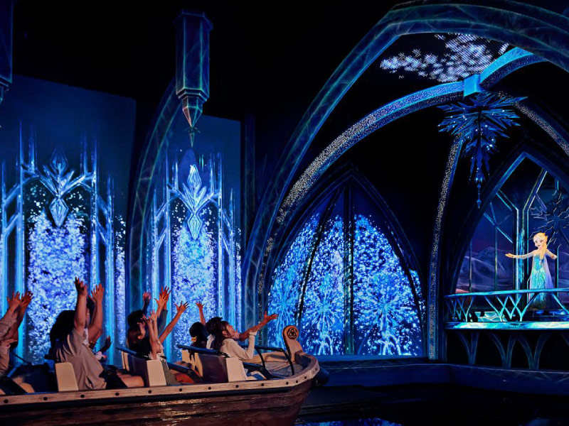 tro-choi-Frozen-Ever-After-disneyland-hong-kong