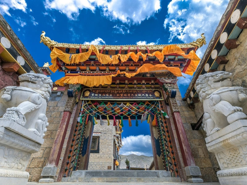 tu-vien-songzanlin-van-nam-trung-quoc