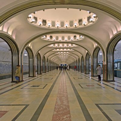 tuyen-tau-dien-ngam-metro-moscow