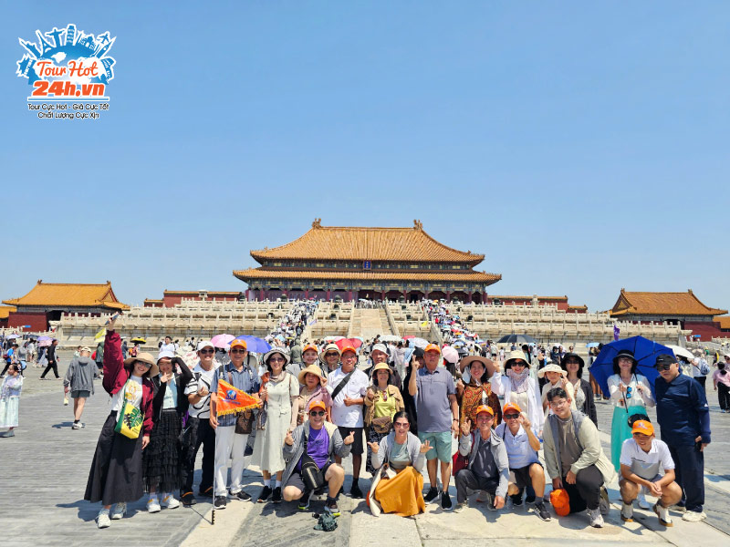 hinh-thuc-te-khach-di-tour-nha-tourhot24h-2