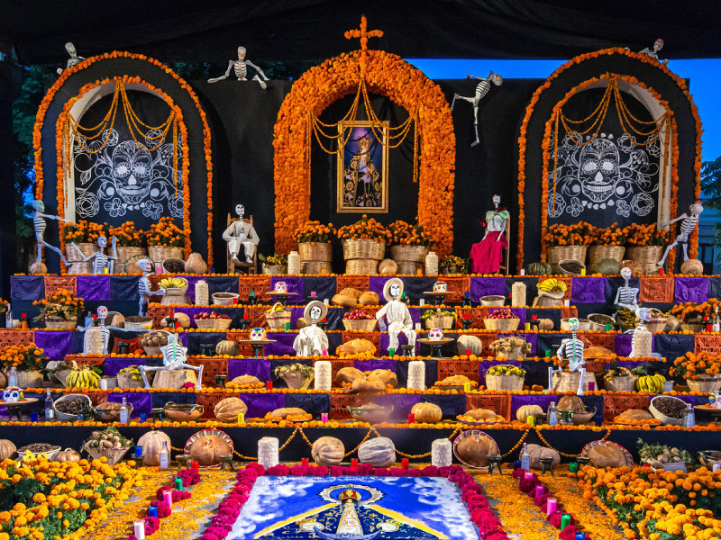 le-hoi-Día-de-los-Muertos-mexico
